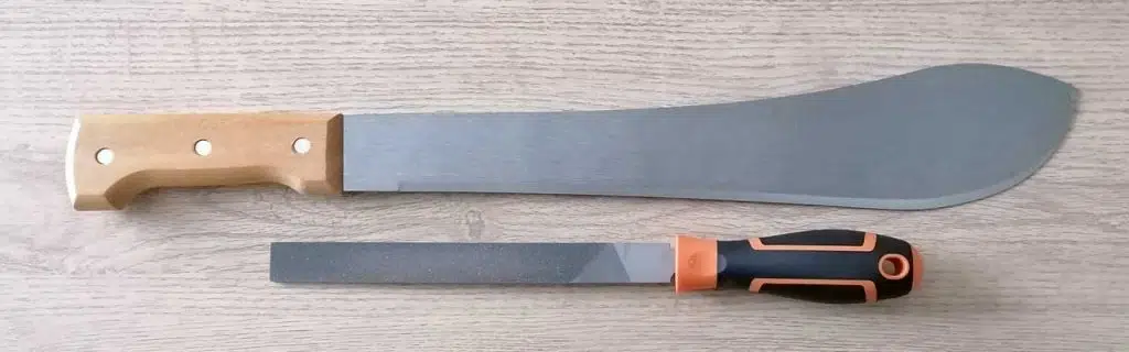 photo of a tramontina bolo machete and a bastard file.